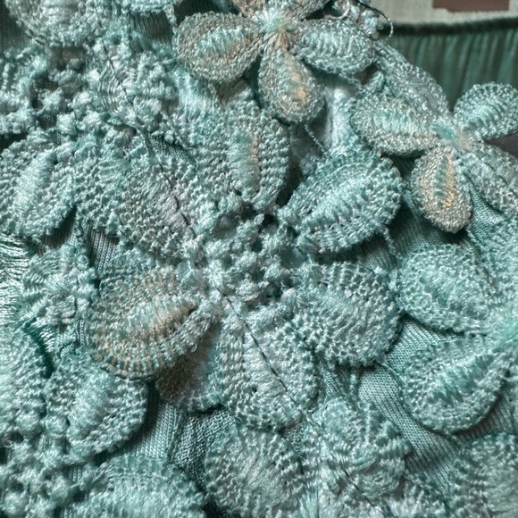 POL Teal Floral Embroidered Tank Top - Picture 4 of 5